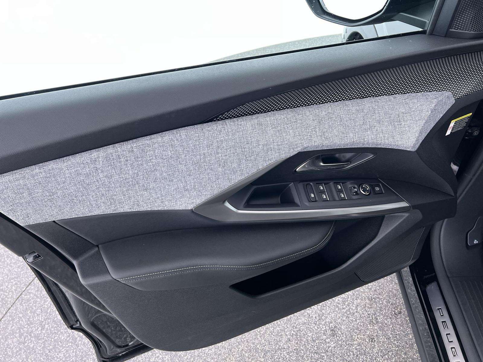 Fahrzeugbild eines Peugeot 5008