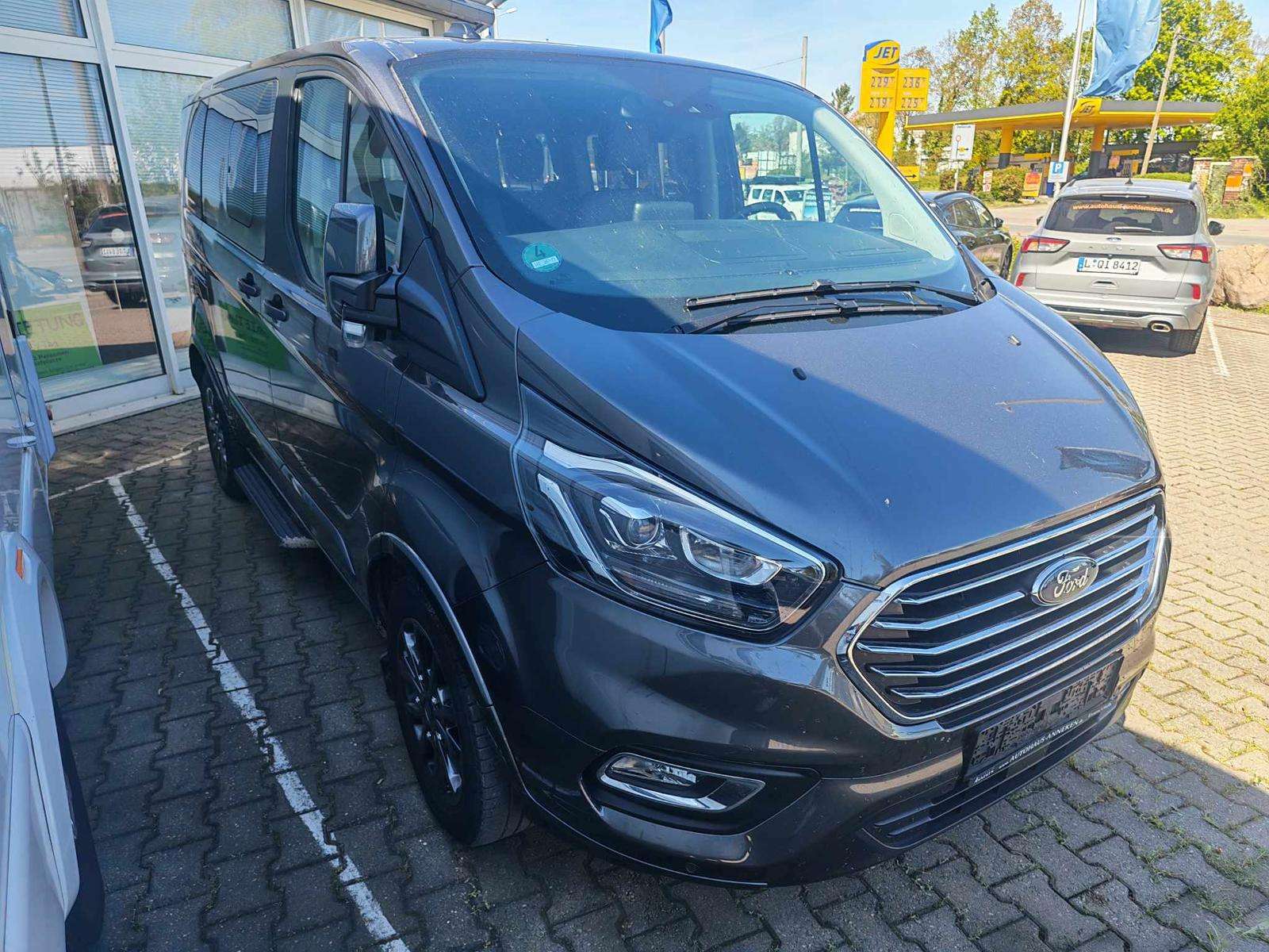 Fahrzeugbild eines Ford Tourneo Custom