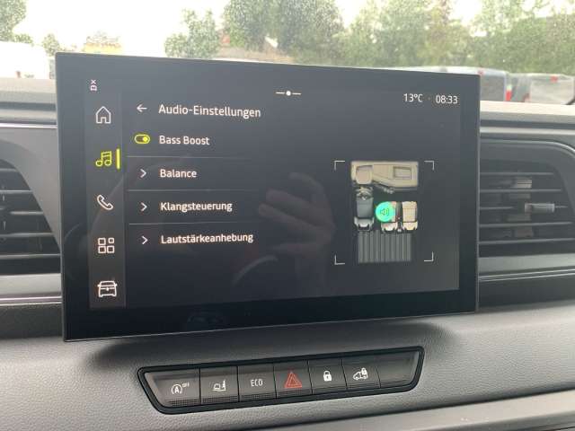 Fahrzeugbild eines Renault Master