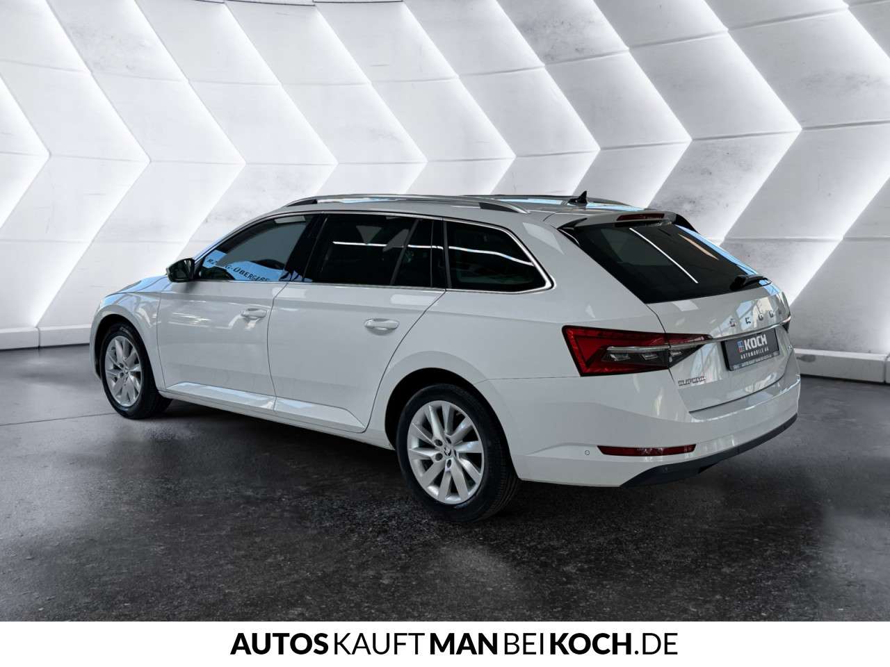 Fahrzeugbild eines Skoda Superb