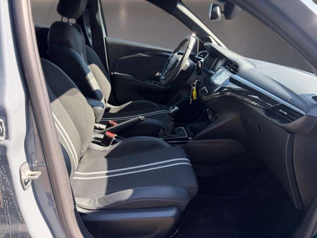 Fahrzeugbild eines Opel Corsa