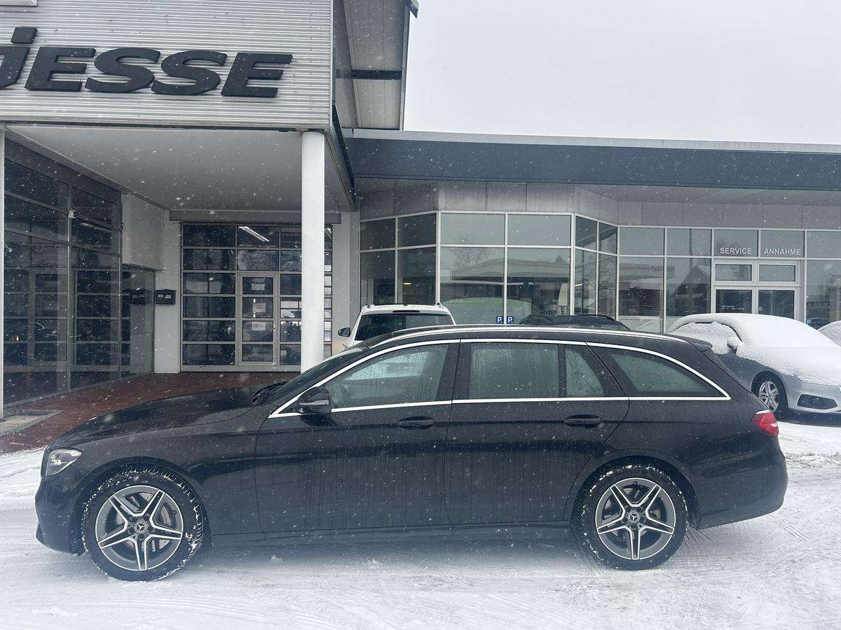 Fahrzeugbild eines Mercedes-Benz E-Klasse