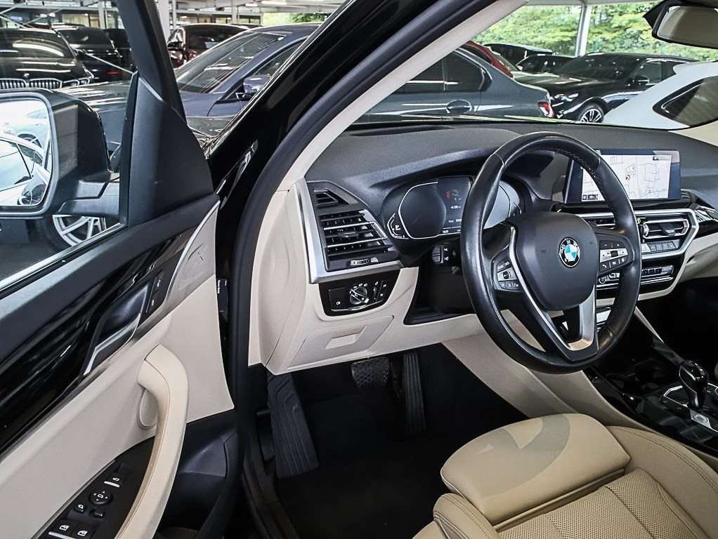 Fahrzeugbild eines BMW X3
