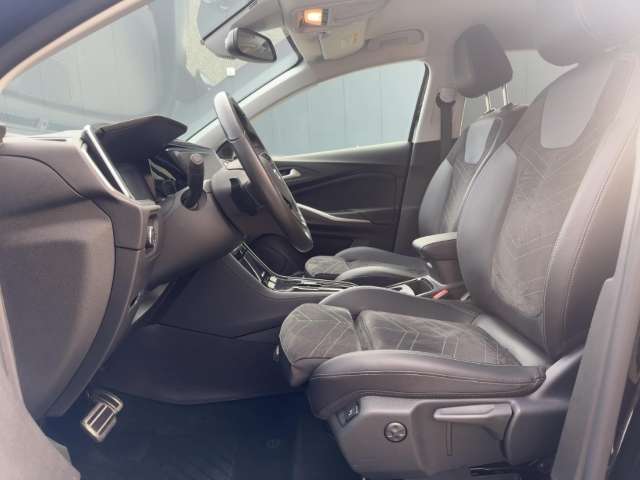 Fahrzeugbild eines Opel Grandland X