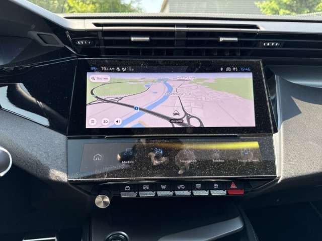 Fahrzeugbild eines Peugeot 408