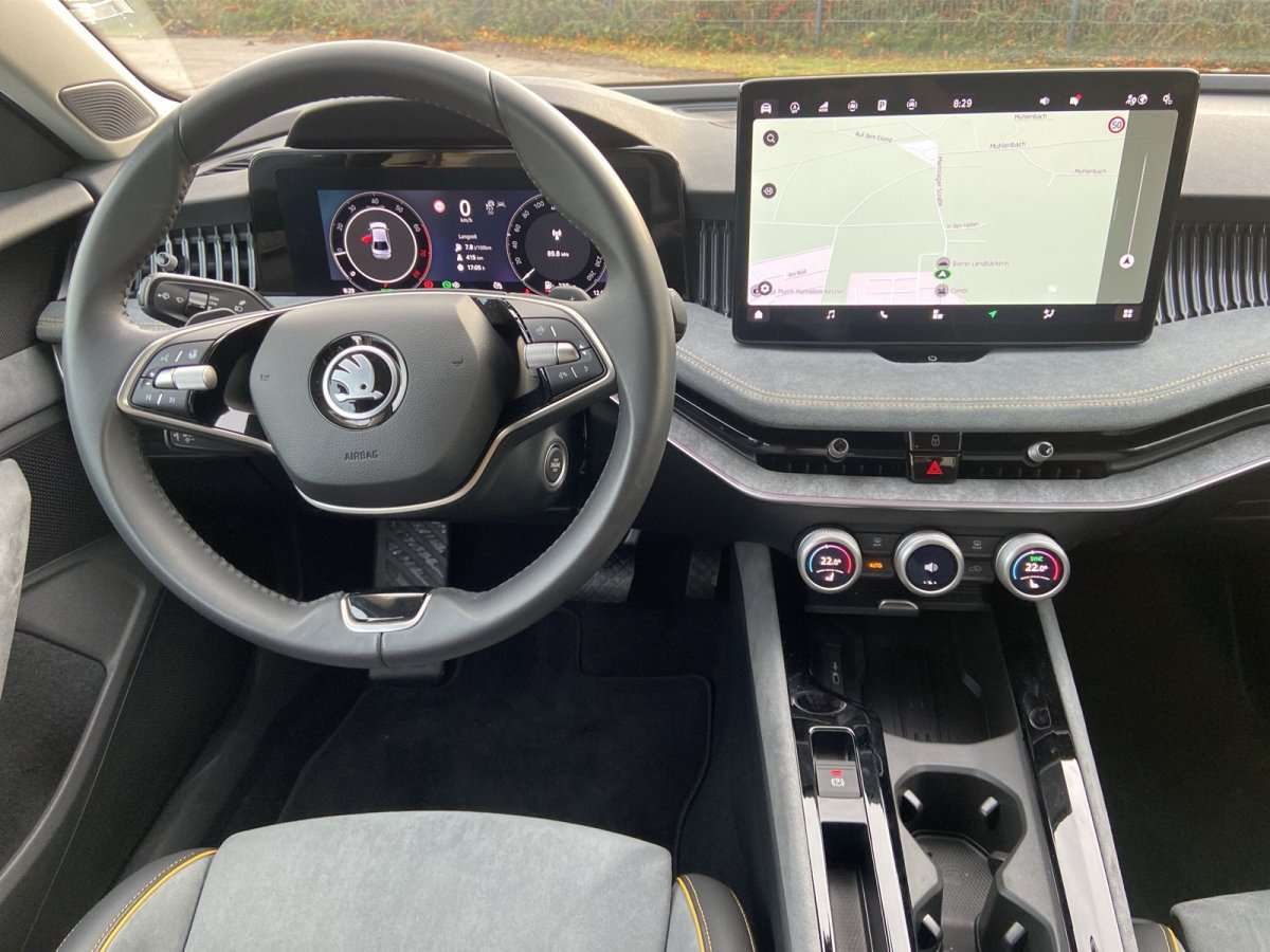 Fahrzeugbild eines Skoda Superb