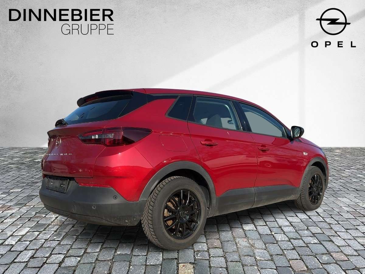 Fahrzeugbild eines Opel Grandland X