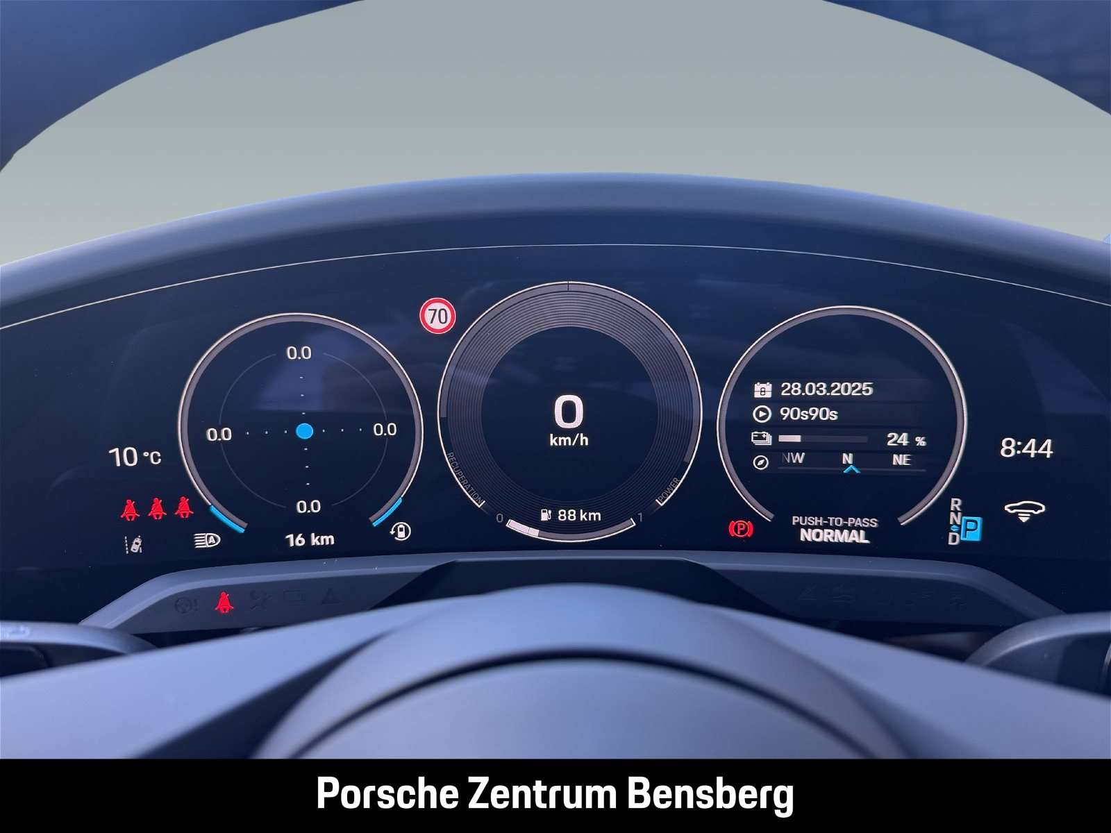 Fahrzeugbild eines Porsche Taycan