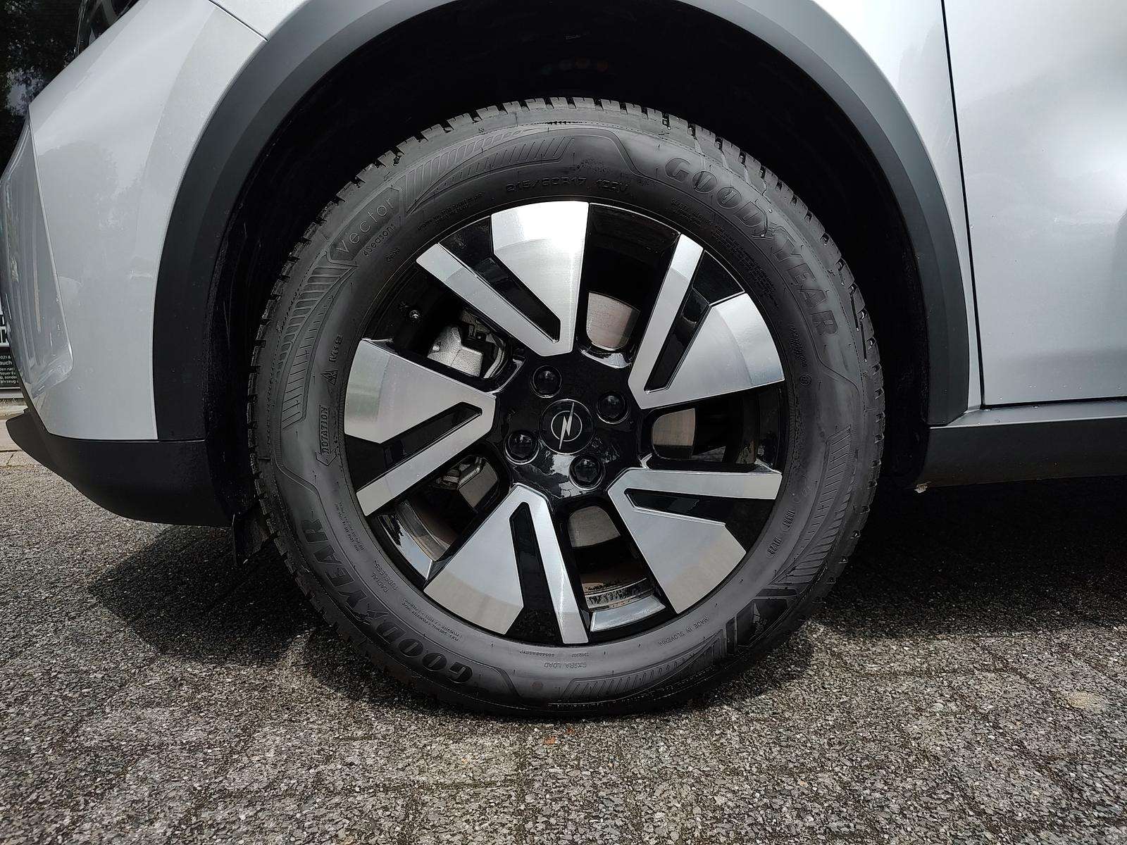 Fahrzeugbild eines Opel Frontera