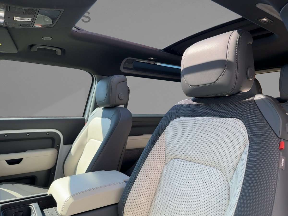 Fahrzeugbild eines Land Rover Defender