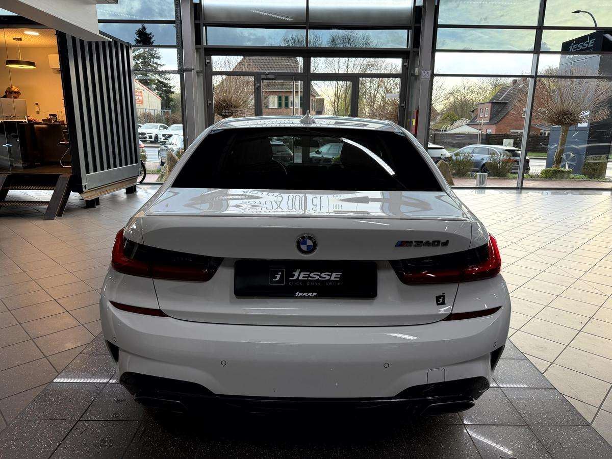 Fahrzeugbild eines BMW 3er-Reihe