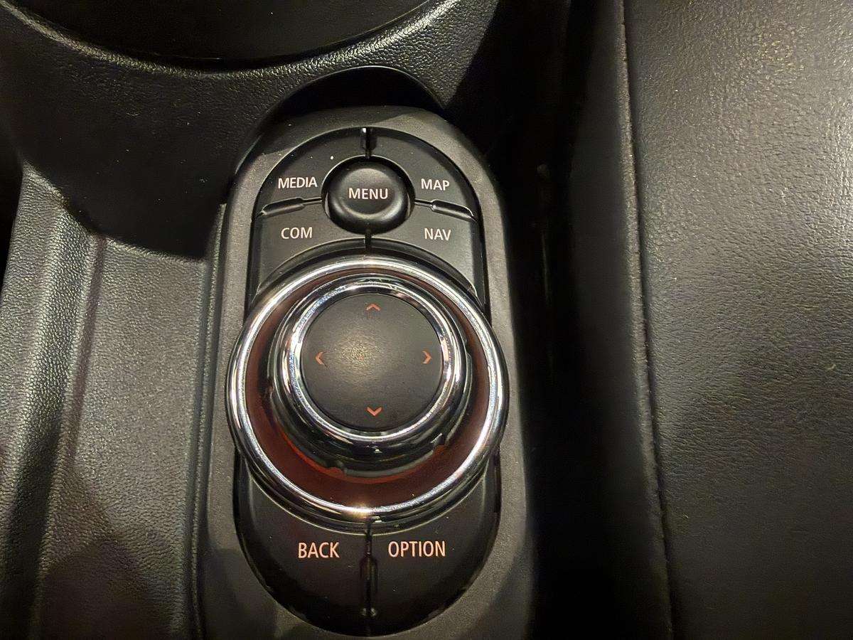 Fahrzeugbild eines MINI MINI