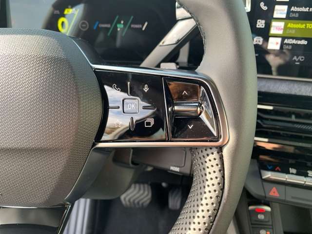 Fahrzeugbild eines Renault 5 E-TECH