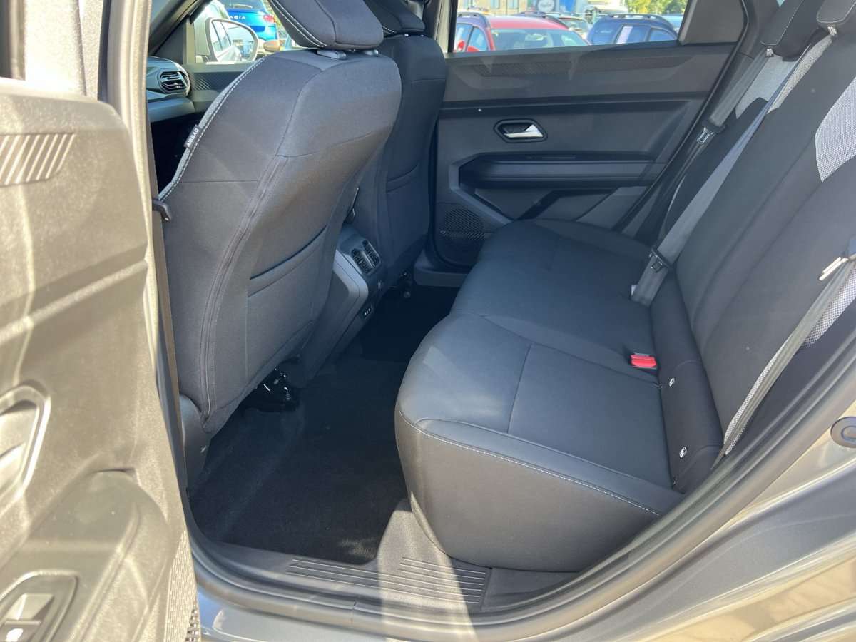 Fahrzeugbild eines Dacia Bigster