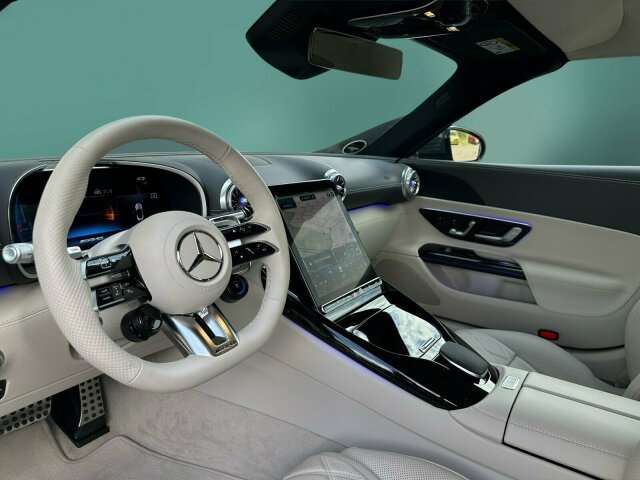 Fahrzeugbild eines Mercedes-Benz SL