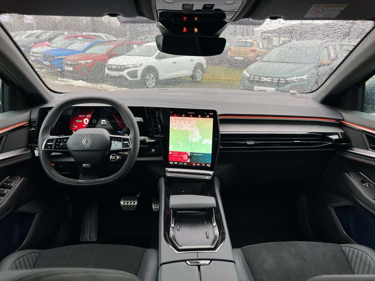 Fahrzeugbild eines Renault Rafale