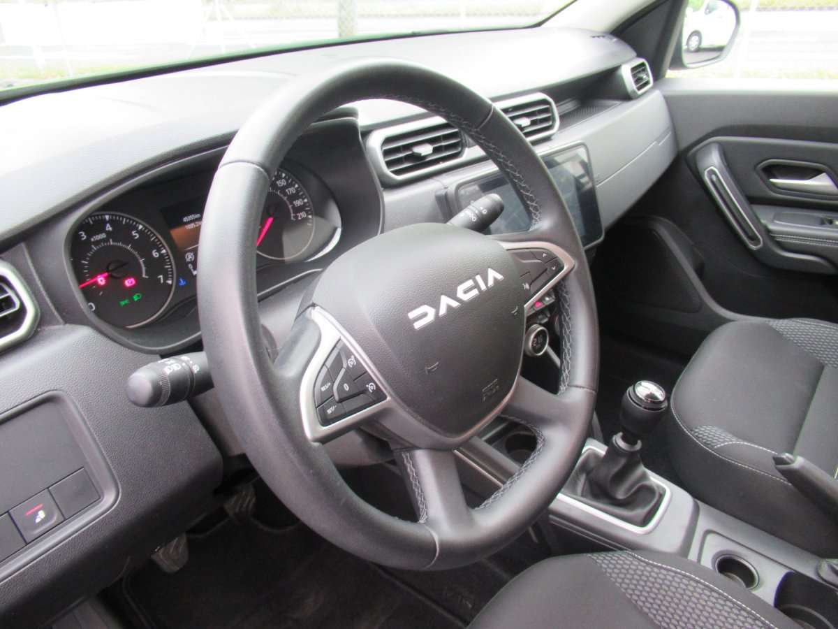 Fahrzeugbild eines Dacia Duster