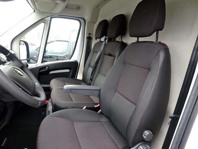 Fahrzeugbild eines Opel Movano