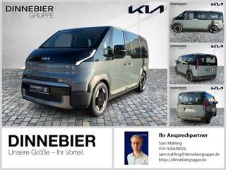 Schräge Frontansicht auf einen Kia PV5 Passenger , freigestellt