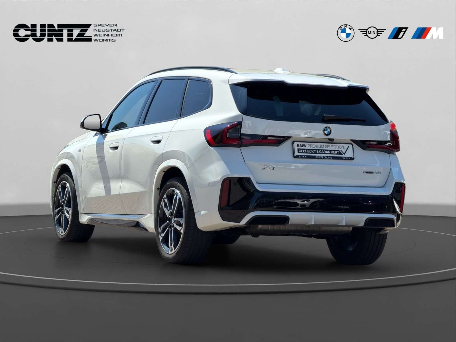 Fahrzeugbild eines BMW X1