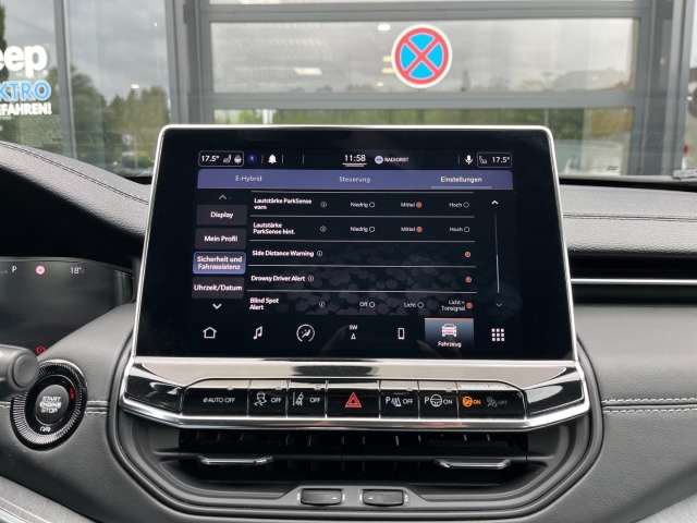 Fahrzeugbild eines Jeep Compass