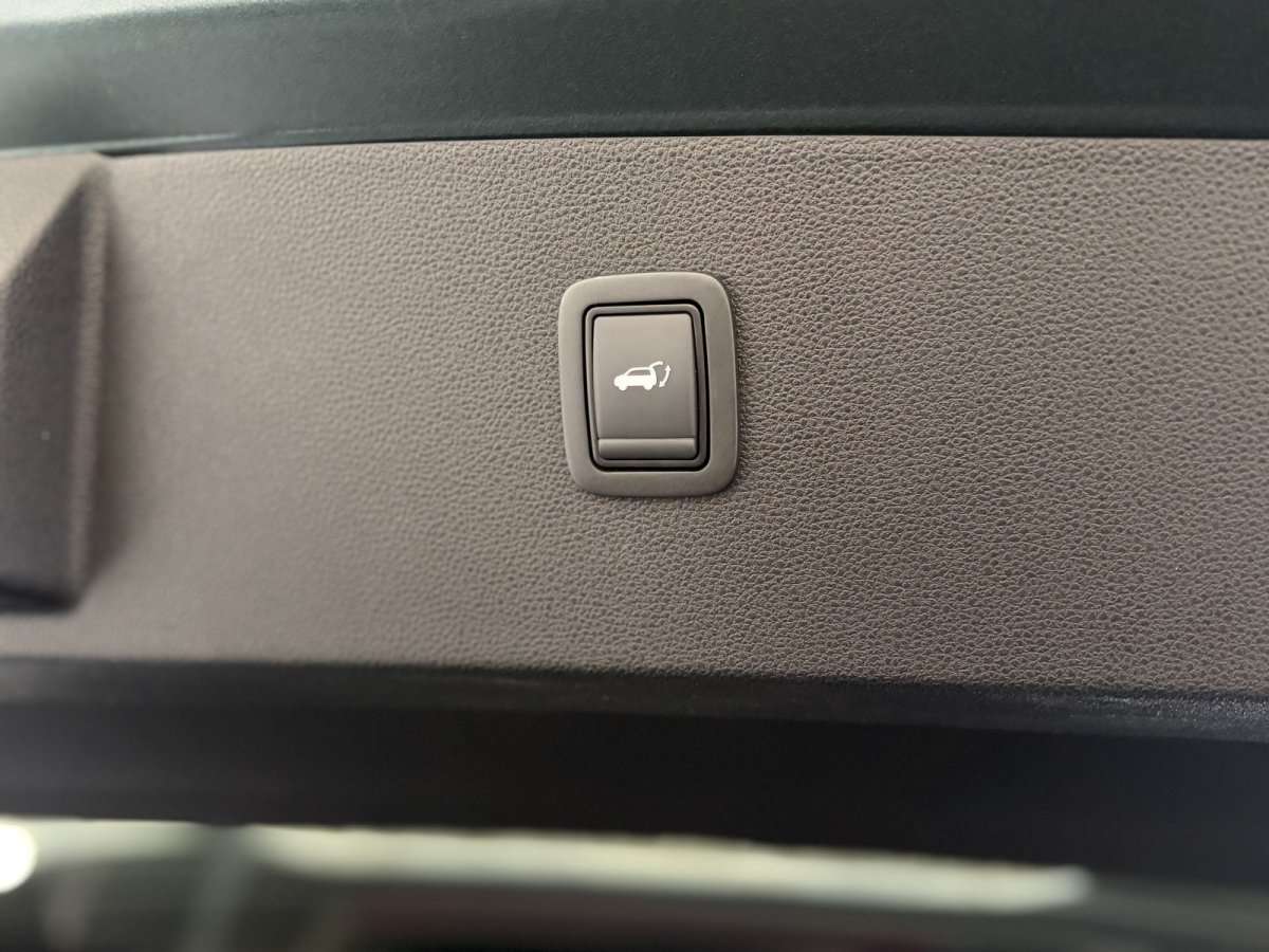 Fahrzeugbild eines Dacia Bigster