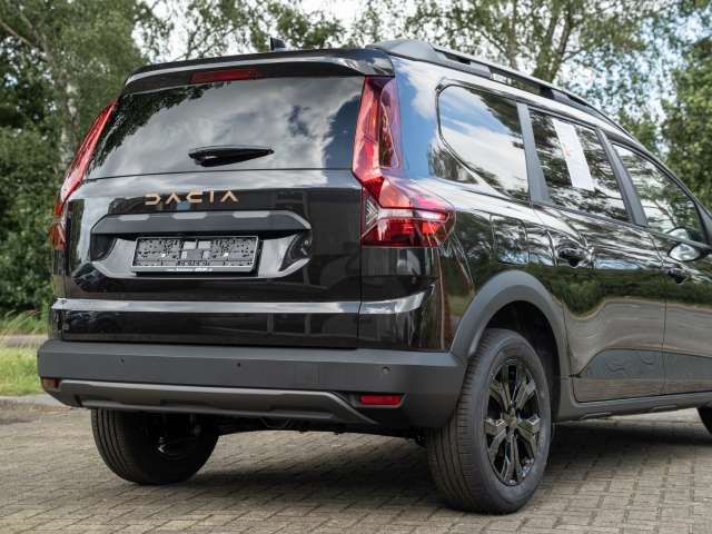 Fahrzeugbild eines Dacia Jogger