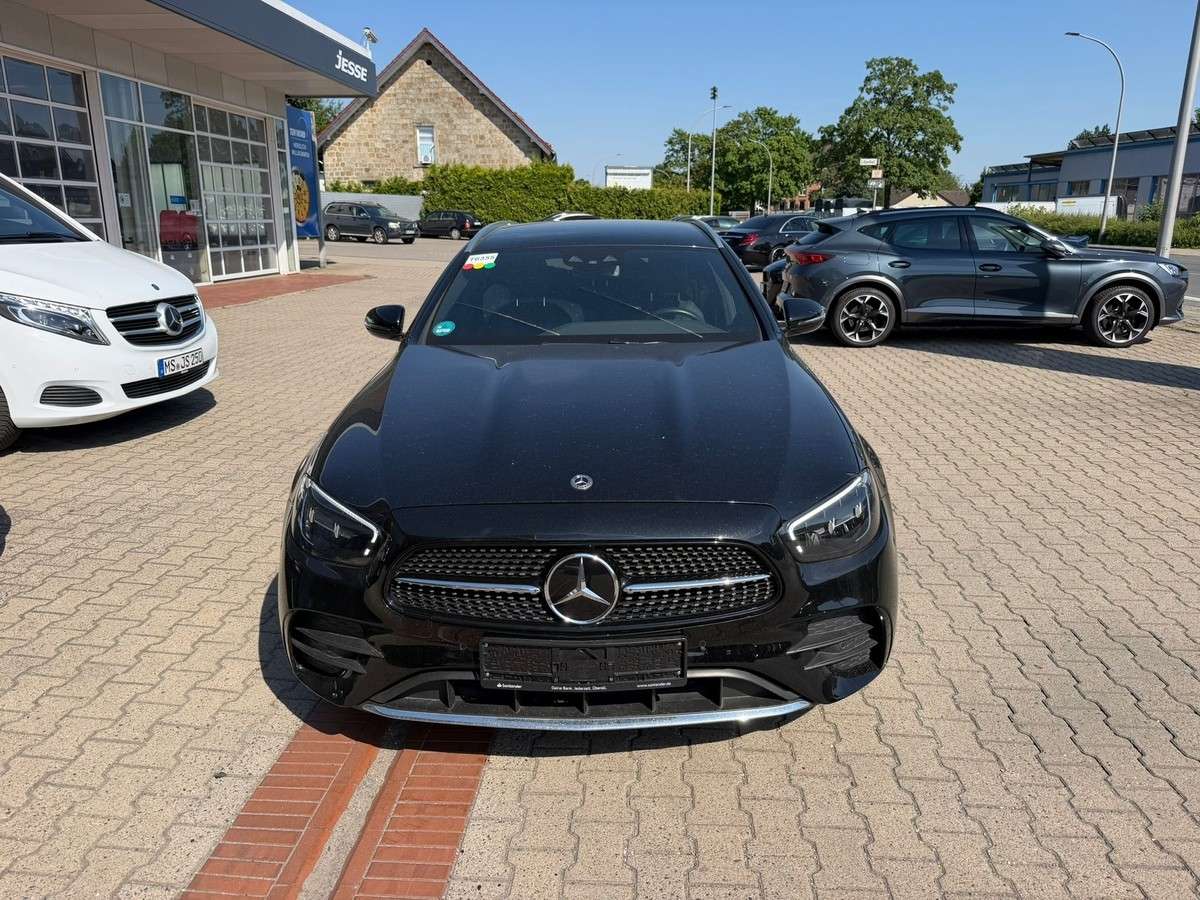 Fahrzeugbild eines Mercedes-Benz E-Klasse