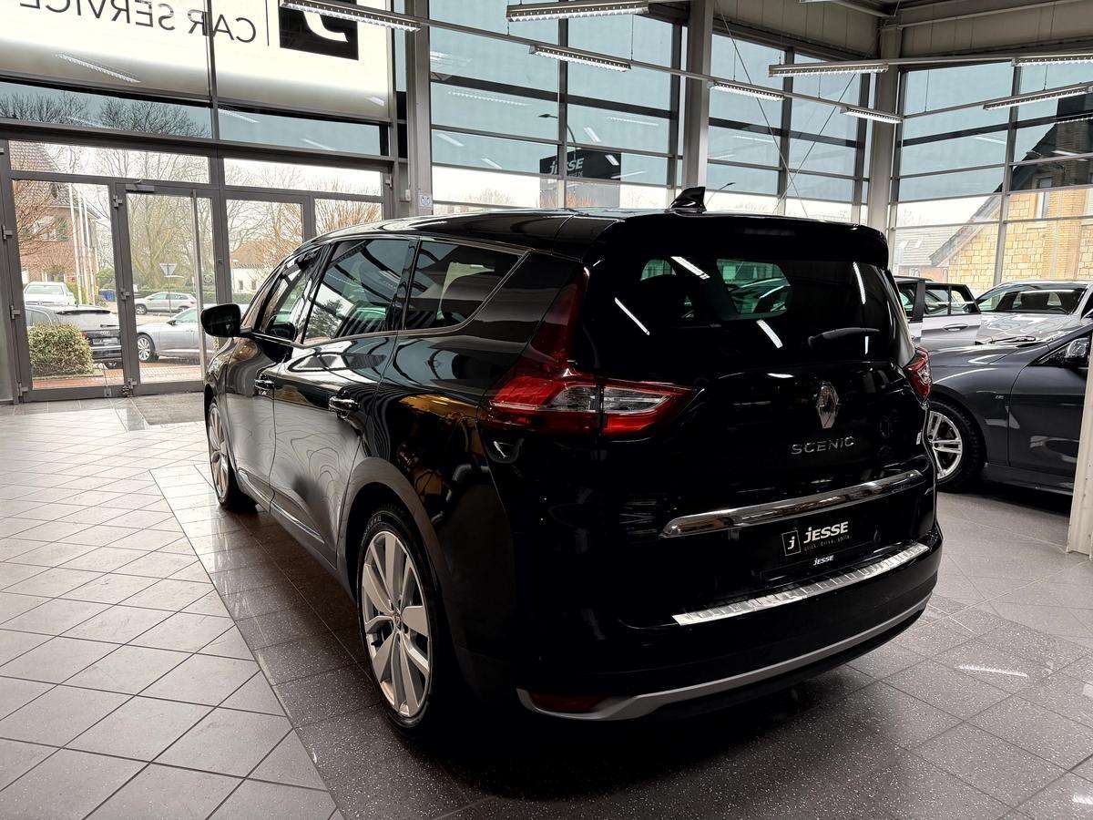 Fahrzeugbild eines Renault Scénic