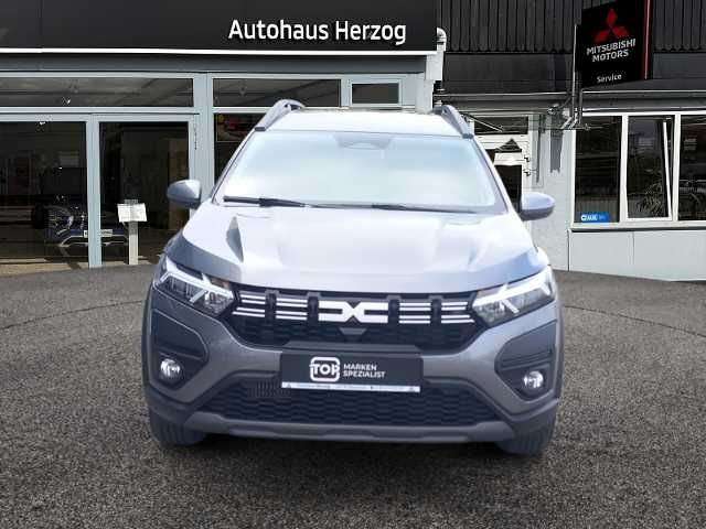 Fahrzeugbild eines Dacia Jogger