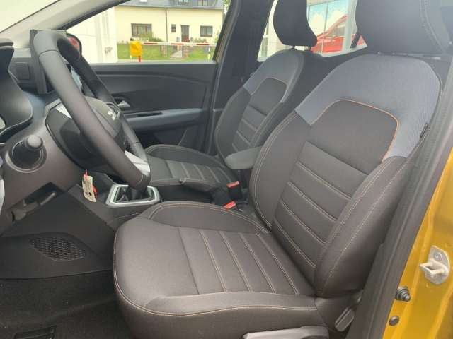 Fahrzeugbild eines Dacia Sandero