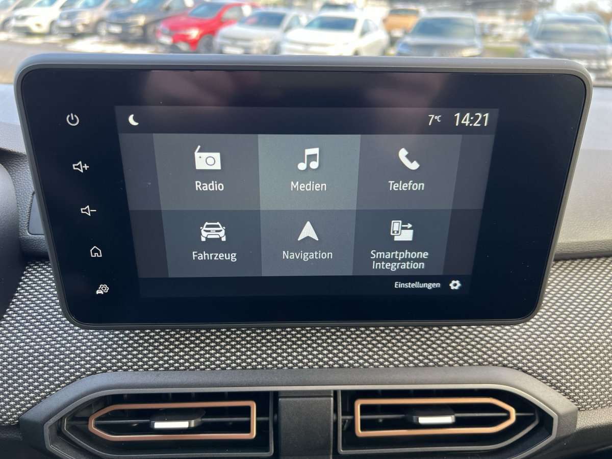 Fahrzeugbild eines Dacia Sandero