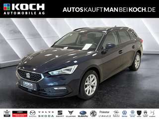 Schräge Frontansicht auf einen SEAT Leon , freigestellt