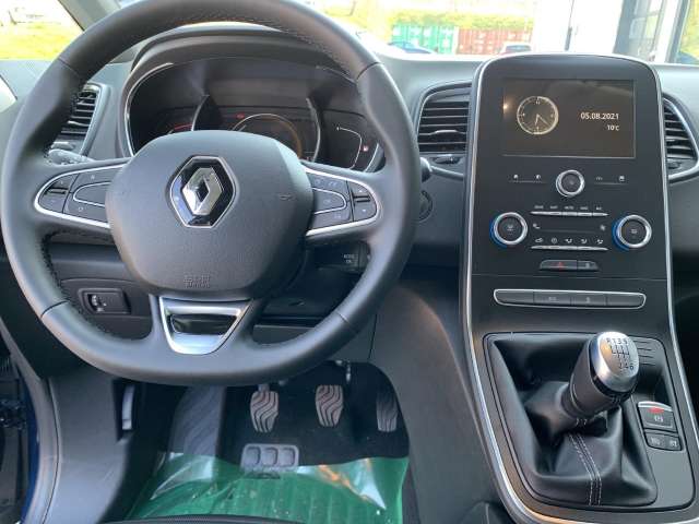 Fahrzeugbild eines Renault Grand Scénic