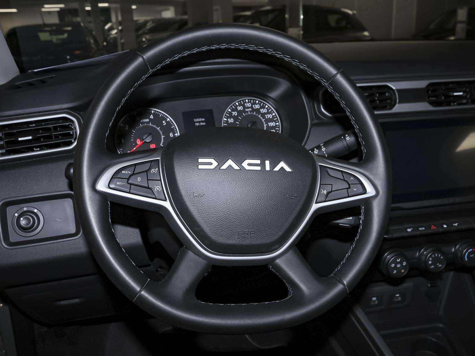 Fahrzeugbild eines Dacia Duster