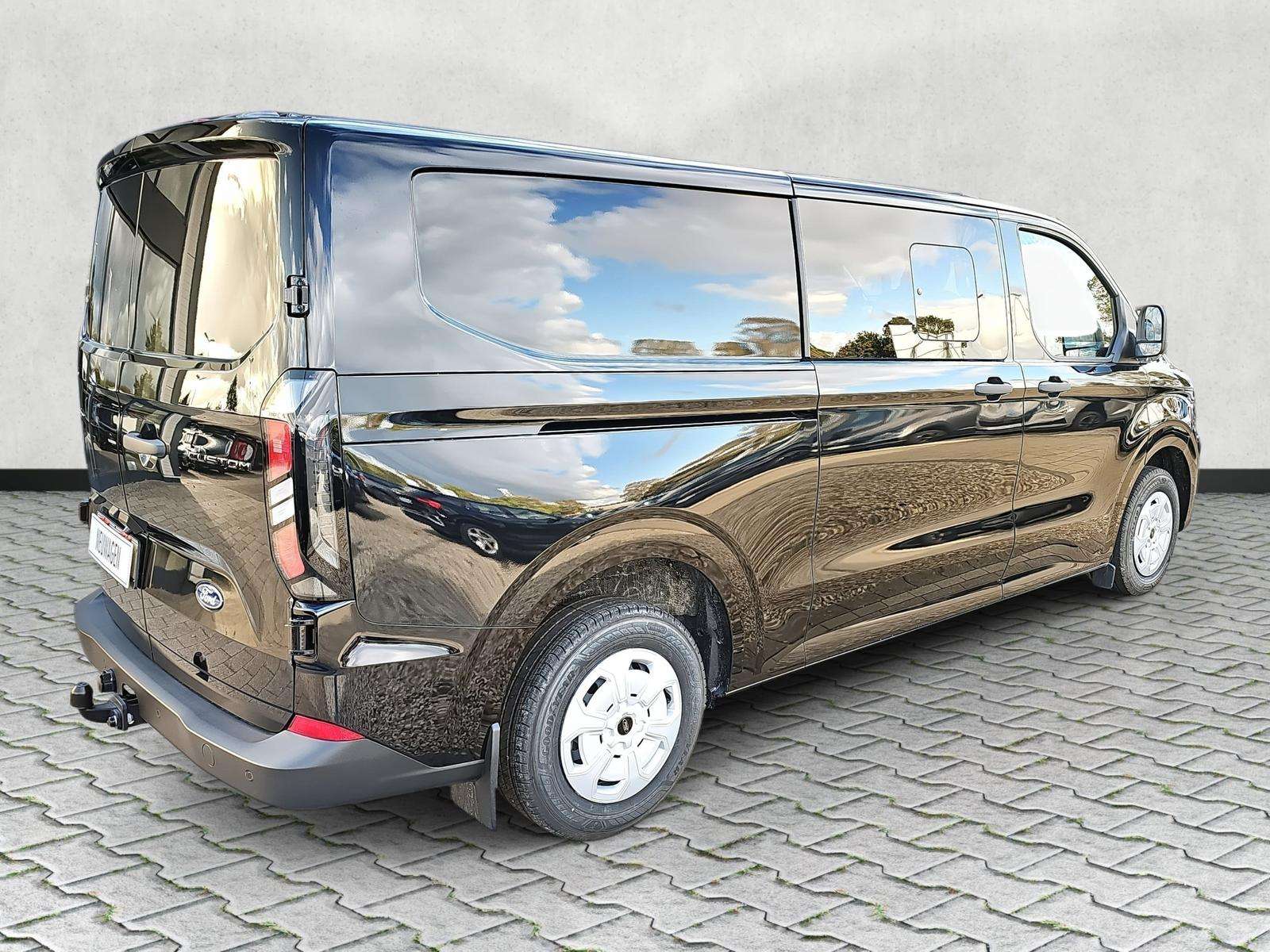 Fahrzeugbild eines Ford Transit Custom