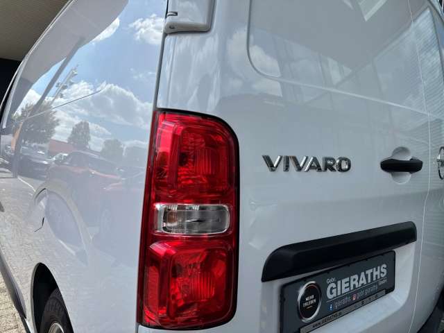 Fahrzeugbild eines Opel Vivaro