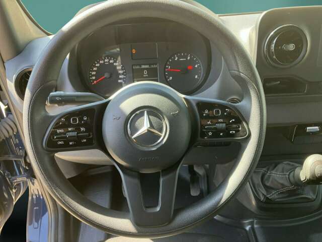 Fahrzeugbild eines Mercedes-Benz Sprinter