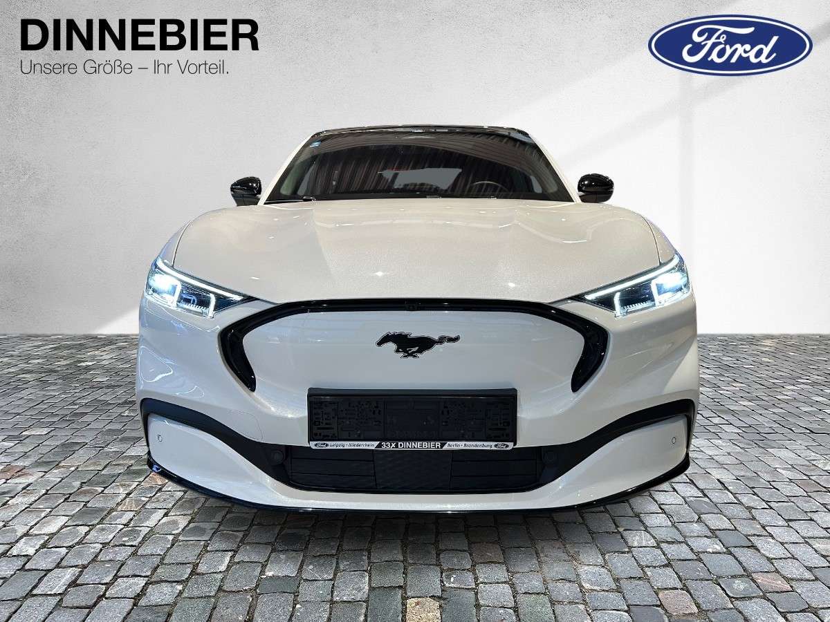 Fahrzeugbild eines Ford Mustang Mach-E