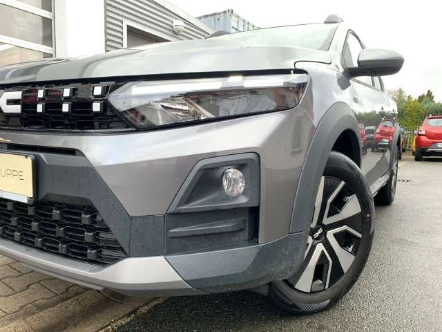 Fahrzeugbild eines Dacia Sandero