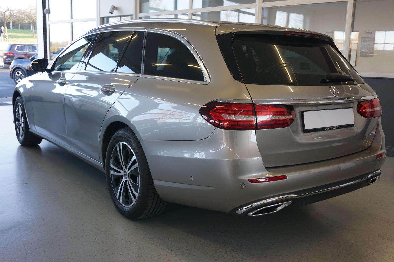 Fahrzeugbild eines Mercedes-Benz E-Klasse