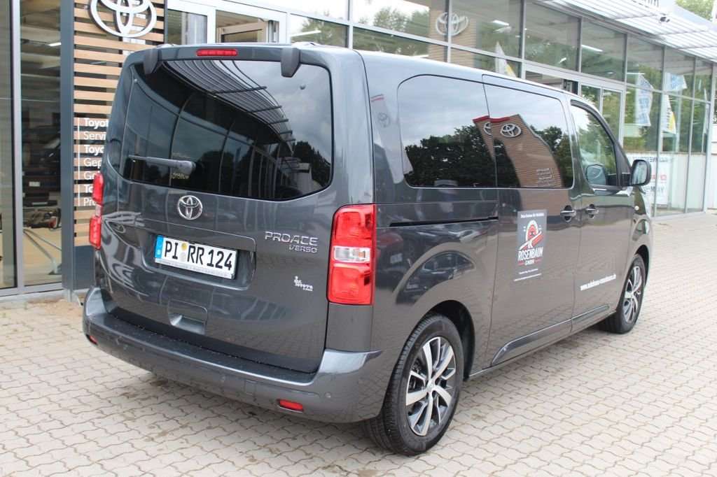 Fahrzeugbild eines Toyota Proace