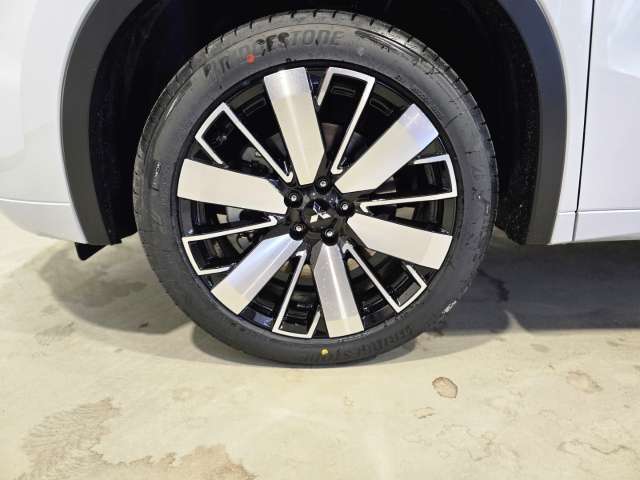 Fahrzeugbild eines Mitsubishi Outlander