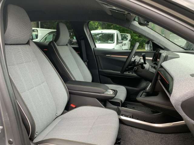 Fahrzeugbild eines Renault Scenic E-TECH