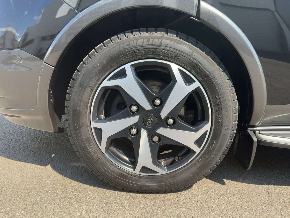 Fahrzeugbild eines Ford Tourneo Custom