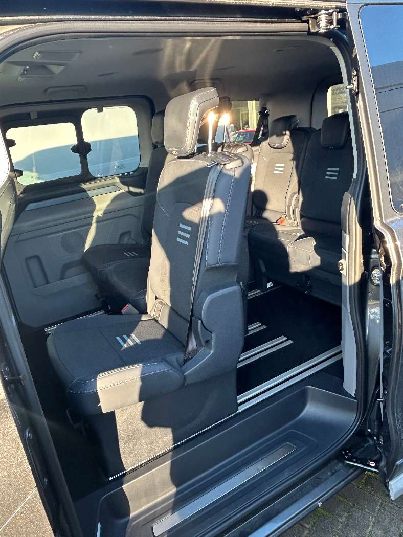 Fahrzeugbild eines Ford Tourneo Custom