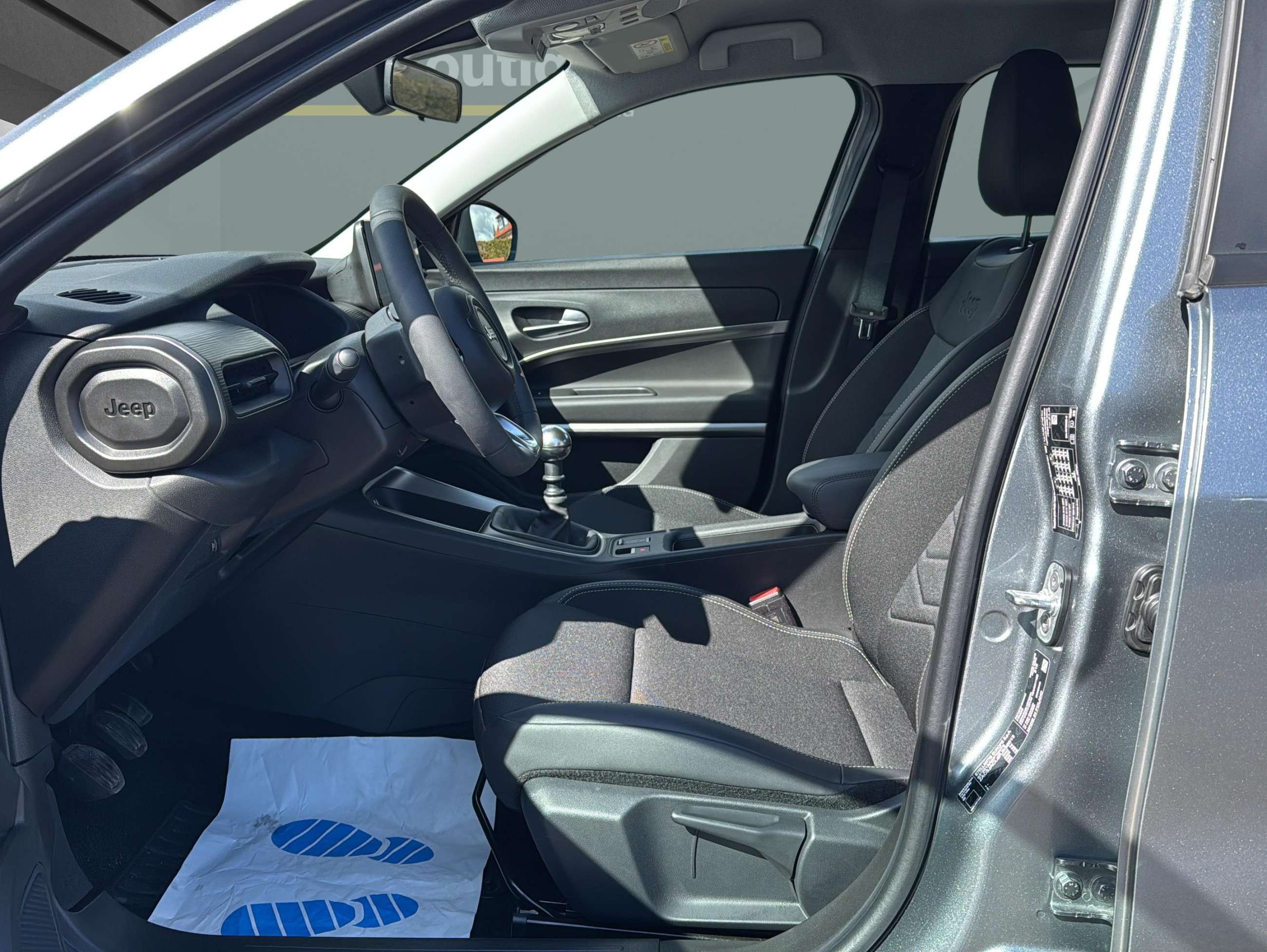 Fahrzeugbild eines Jeep Avenger