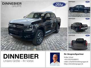 Schräge Frontansicht auf einen Ford Ranger , freigestellt