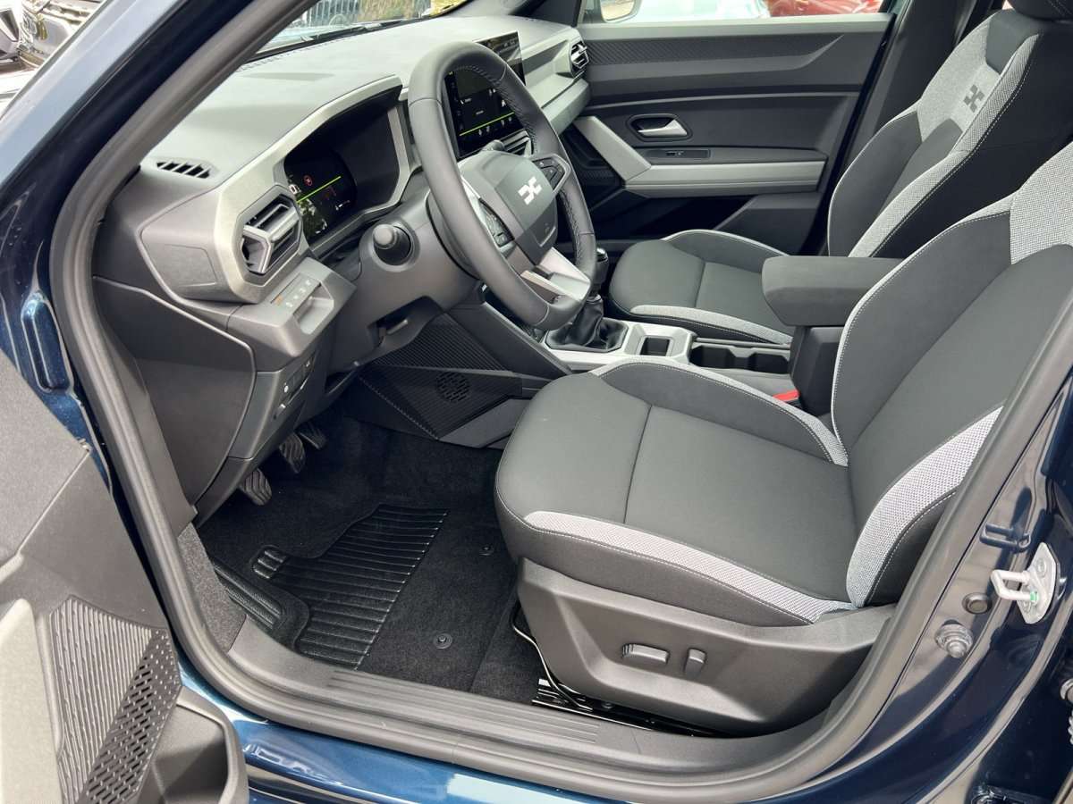 Fahrzeugbild eines Dacia Bigster