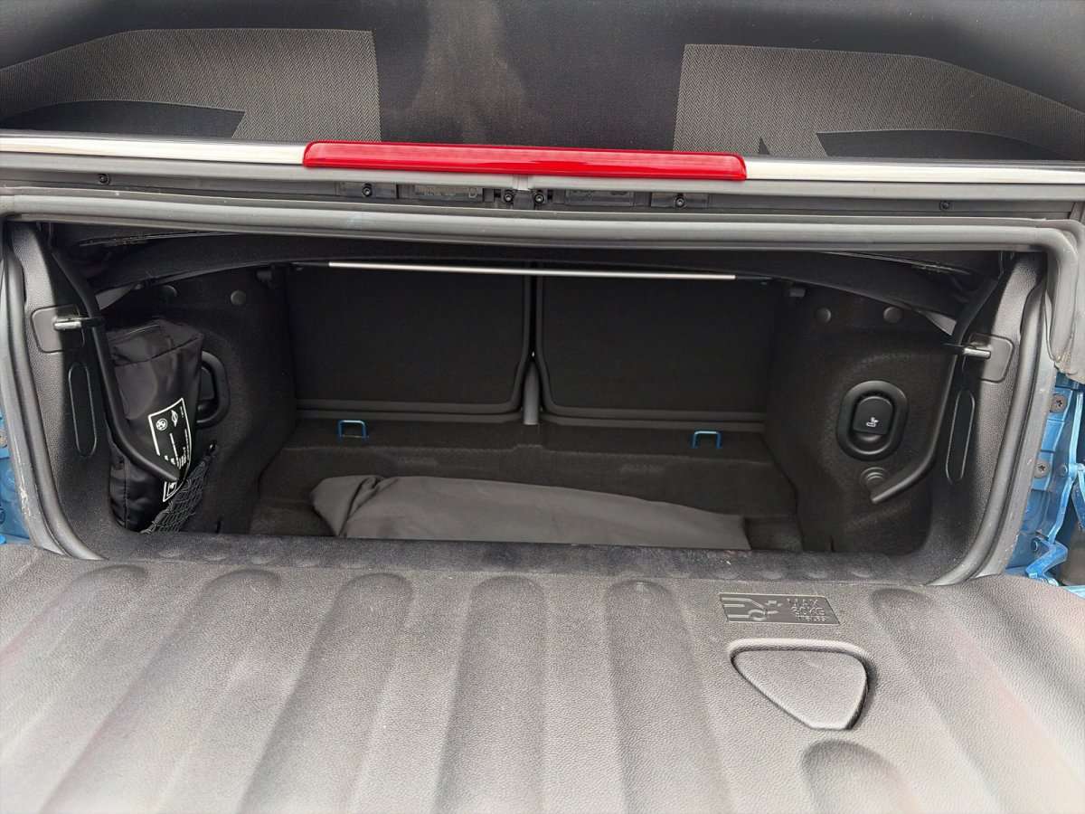 Fahrzeugbild eines MINI COOPER